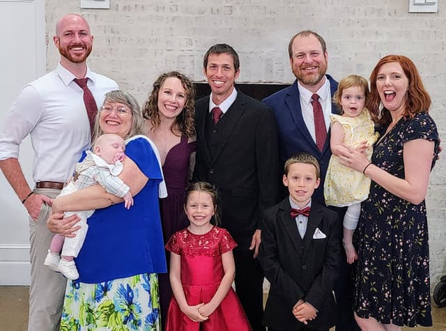 Hi, I'm Charles! It's a pleasure to meet you...