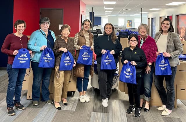 Volunteering with Women United