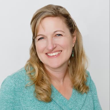 Julie Russ