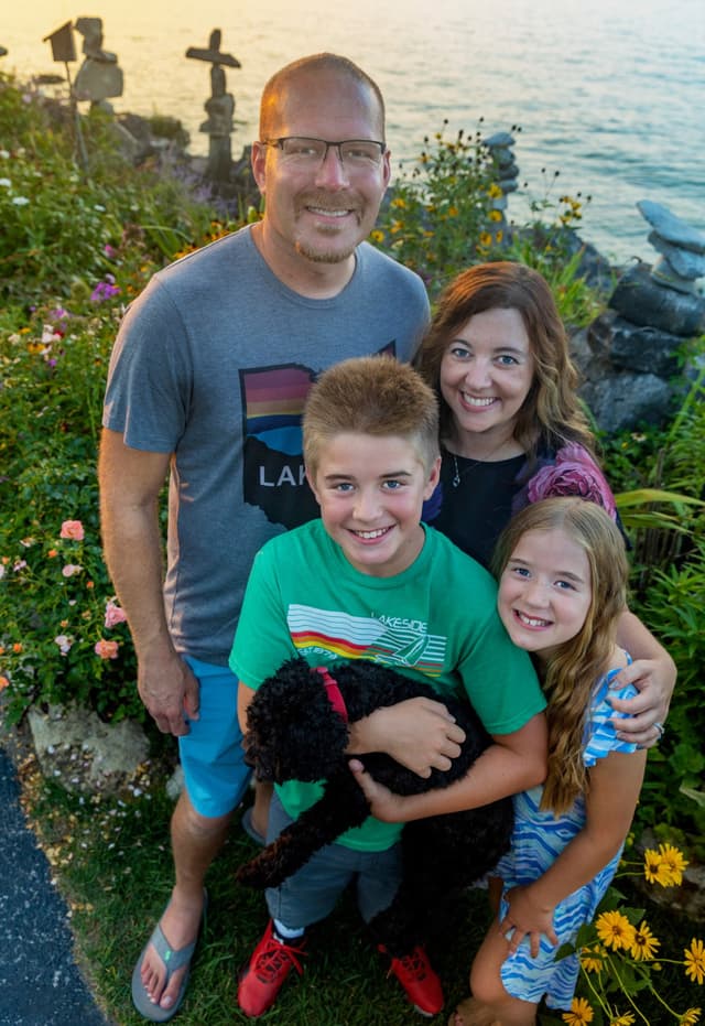 About Nicole Frost, CEPA, FIC