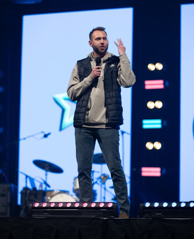 ORGANIZATIONS & MEMBERSHIPS