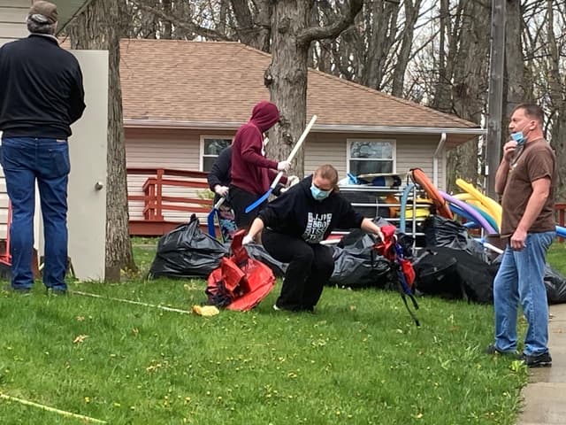 Living Generously in the Chicagoland Area - South Suburbs