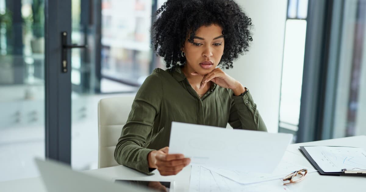 Investing in volatile markets: Smart strategies for confident investing