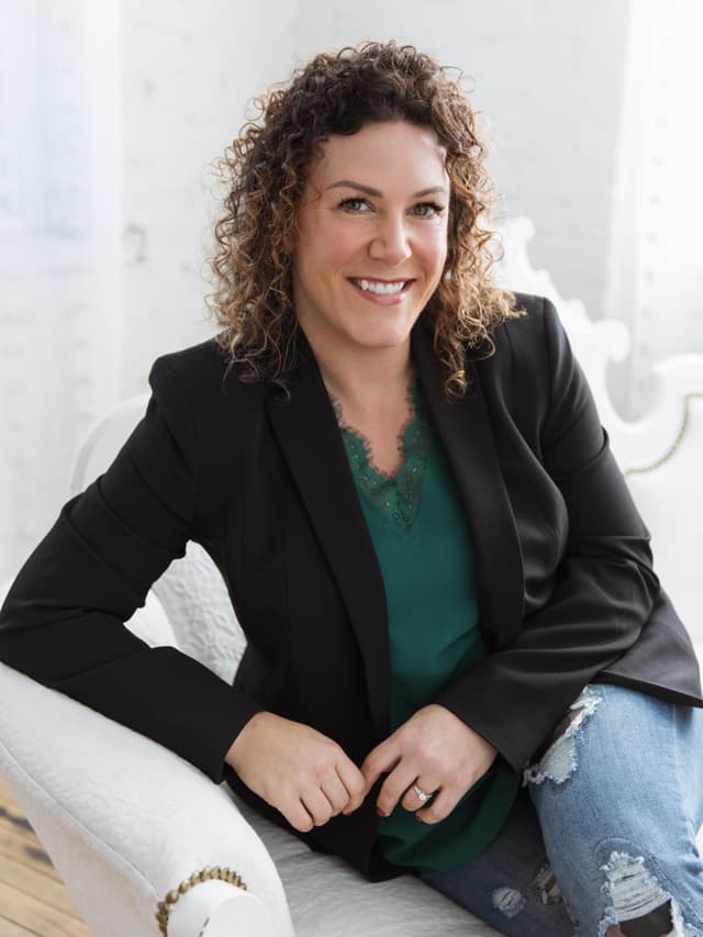 About Tammera Nevins